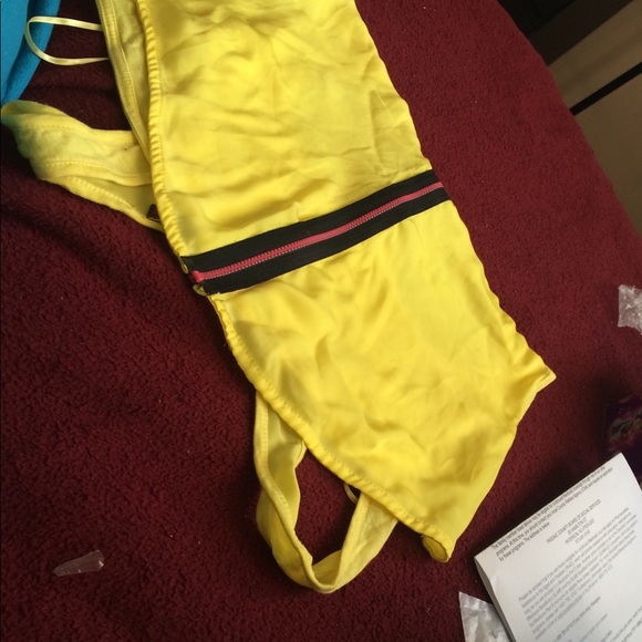 Top - Picture 4 of 8